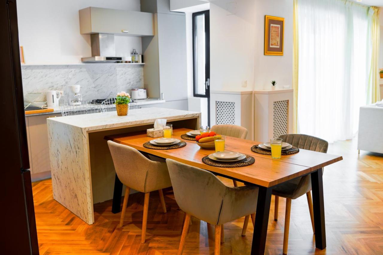 בוקרשט Luxury Central Park Apartment מראה חיצוני תמונה