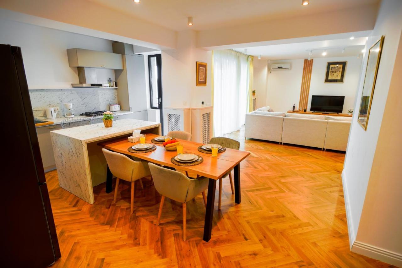 בוקרשט Luxury Central Park Apartment מראה חיצוני תמונה